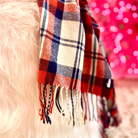 Red/Blue/Cream Tartan Plaid Fringe Scarf Women’s Normcore Cozy Winter Christmas - Picture 4 of 4
